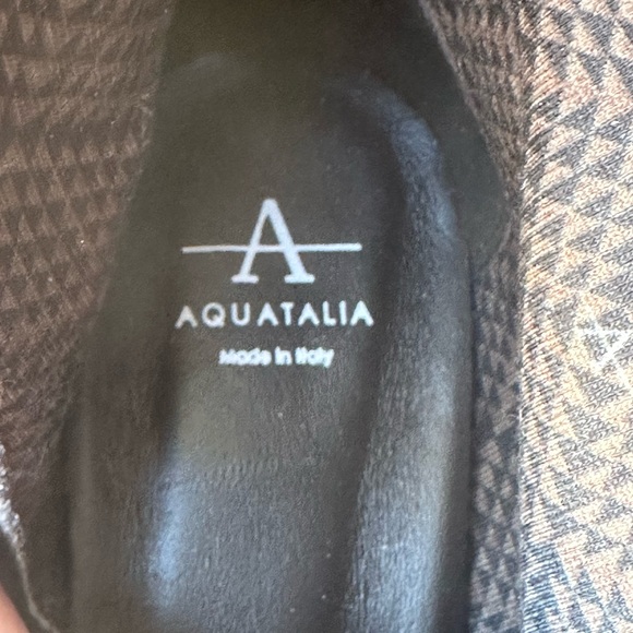 Aquatalia Narina Calf Brown Leather Zipper Ankle and Booties Boots. - Picture 6 of 10